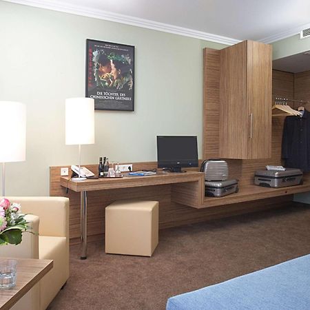 Hotel Central Regensburg CityCentre Buitenkant foto